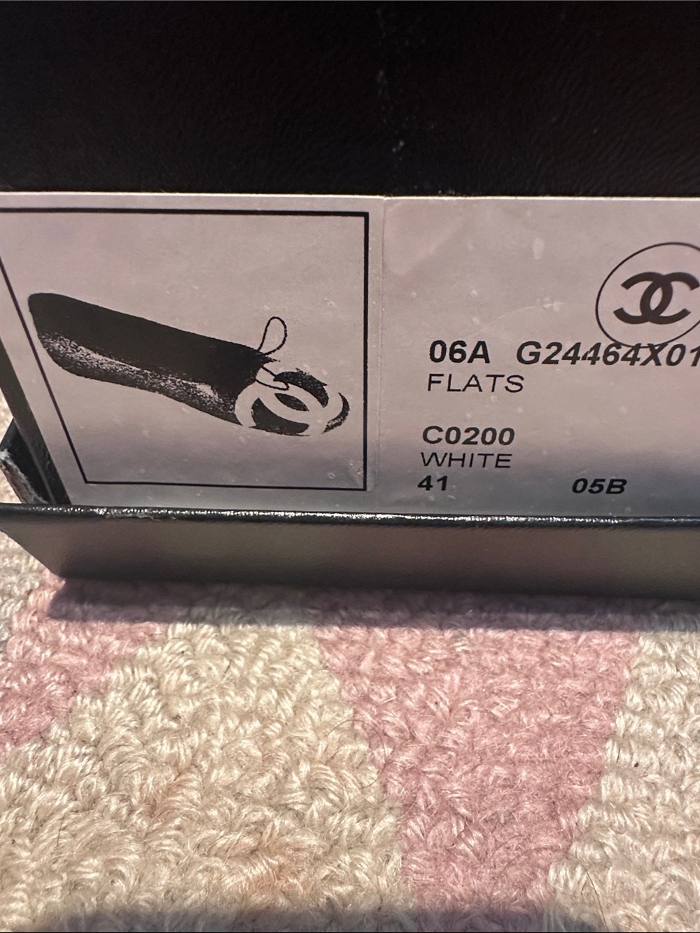 CHANEL White Quilted Leather Ballet Flats with Black CC Emblem - Picture 5 of 5